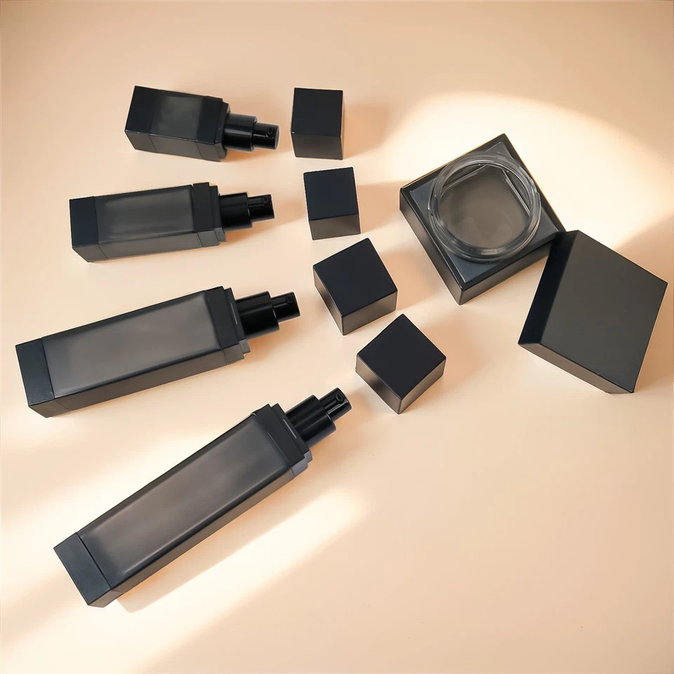 エッセンス液ボトルのサイズは規格化されていますか？